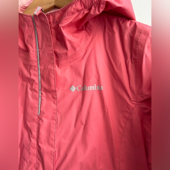 Columbia Omni tech size medium (10/12) pink rain jacket - Picture 2 of 5